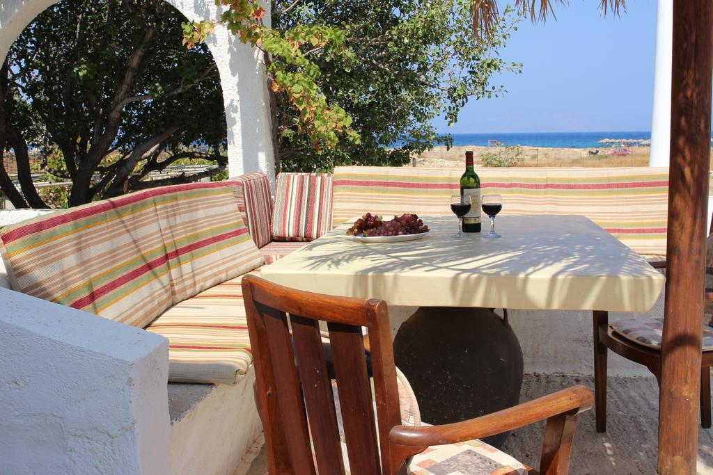 Traditional House By The Beach Agia Theodoti Экстерьер фото