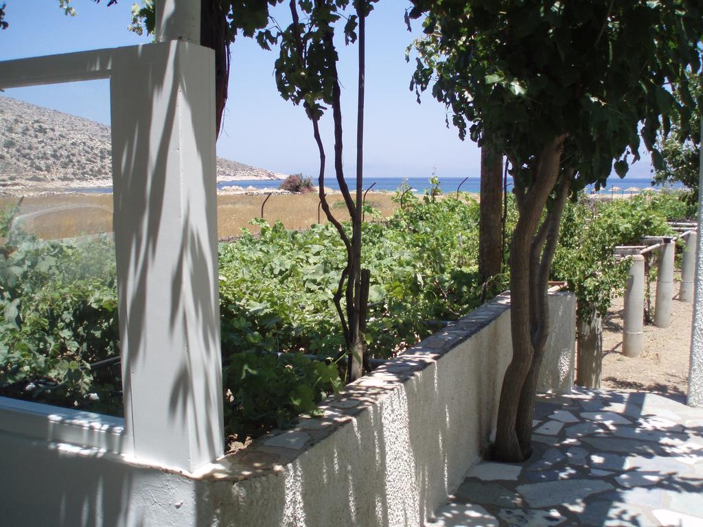 Traditional House By The Beach Agia Theodoti Экстерьер фото
